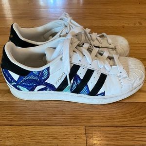 Floral Adidas Superstars!